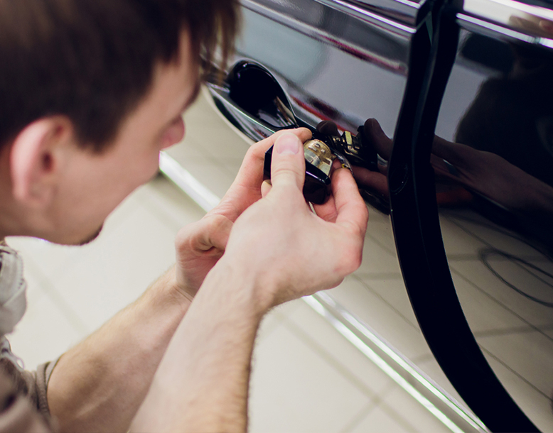 Automotive Locksmith